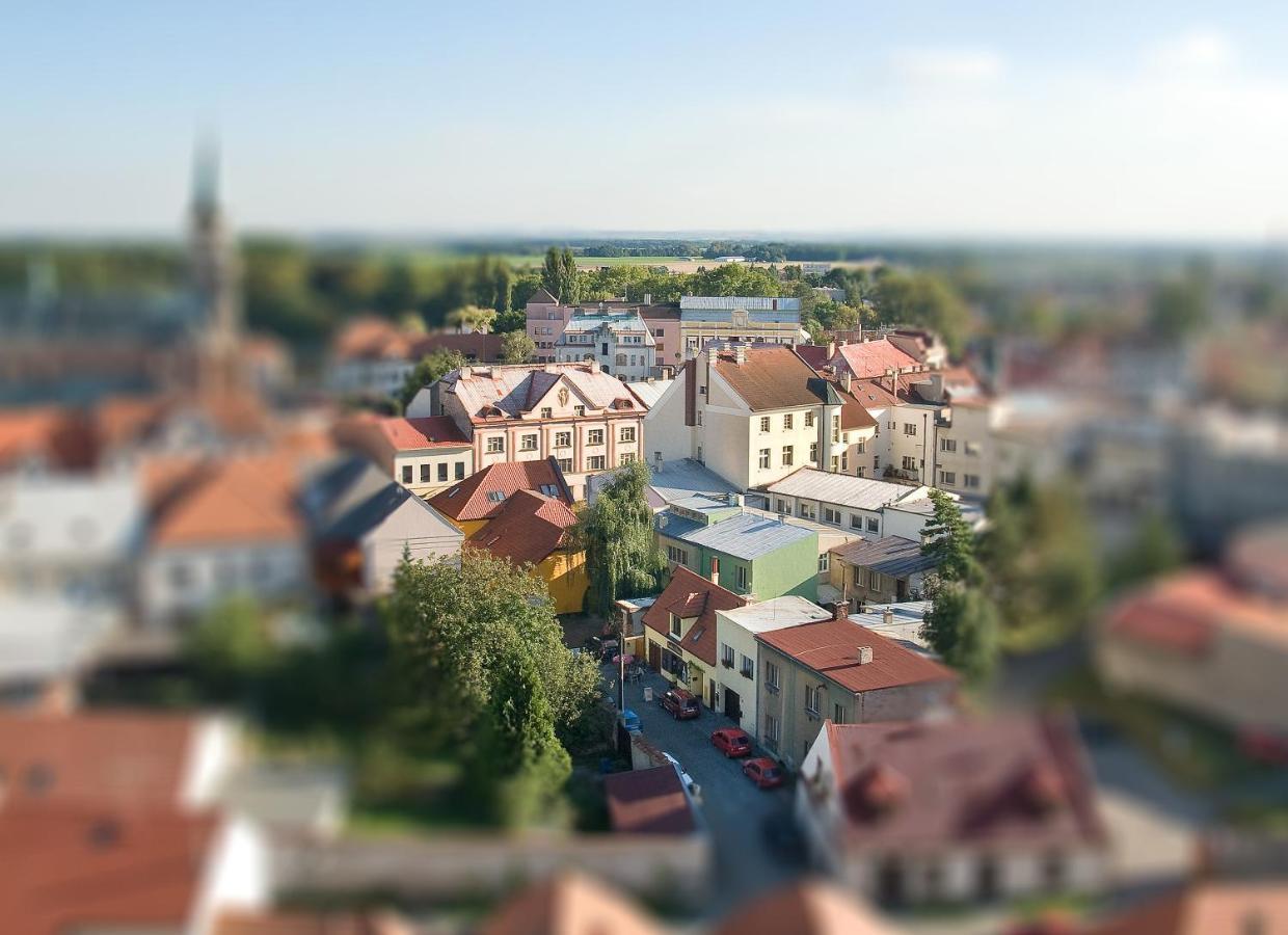 Penzion U Vinoteky Nymburk Luaran gambar